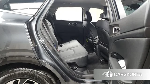 Kia Sportage 5th Generation Hybrid 2024 Серый из Кореи, фото 3