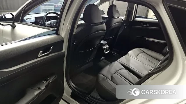 Kia The New K5 3rd generation 2023 Белый из Кореи, фото 3