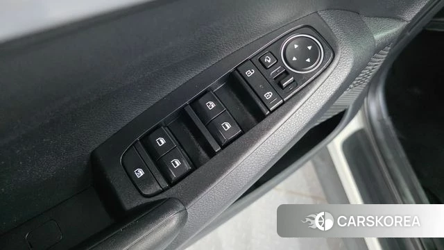 Kia Seltos 2022 Белый из Кореи, фото 3