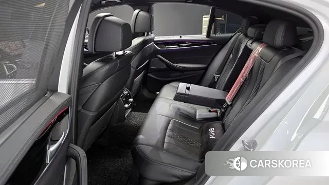BMW 5 Series (G30) 2022 Белый из Кореи, фото 3