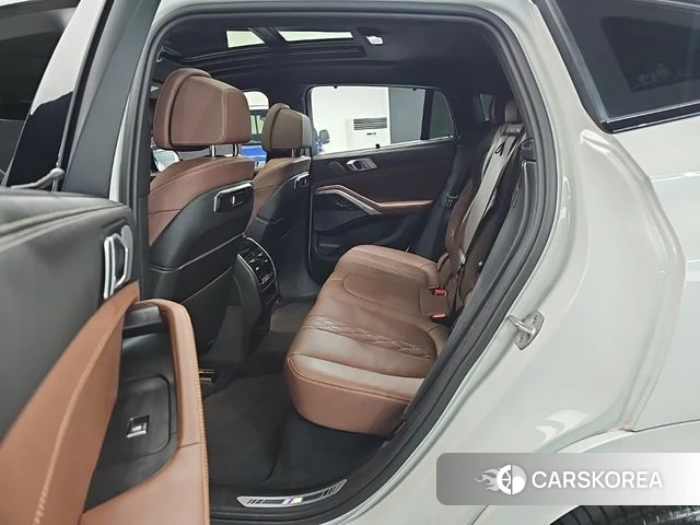 BMW X6 (G06) 2024 Белый из Кореи, фото 3