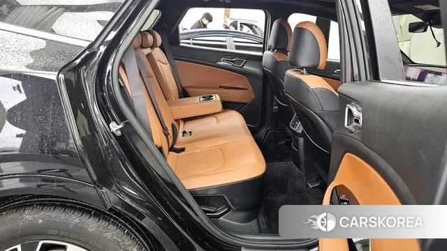 Kia Sportage 5th Generation Hybrid 2024 Черный из Кореи, фото 3