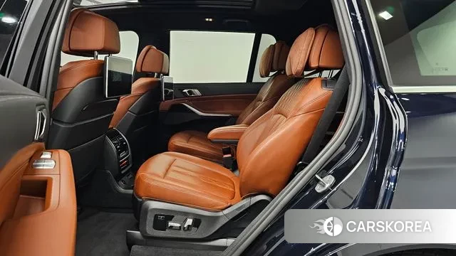 BMW X7 (G07) 2021 Черный из Кореи, фото 3