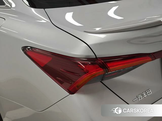 Toyota Asian dragon 2022 Серебристо-серый из Китая, фото 3