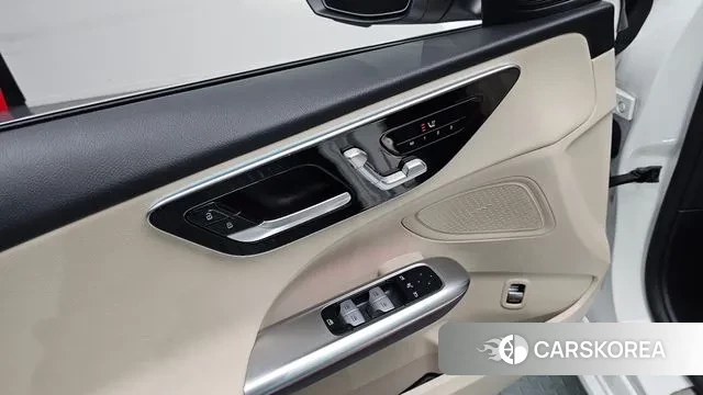 Mercedes-Benz C-Class W206 2023 Белый из Кореи, фото 3