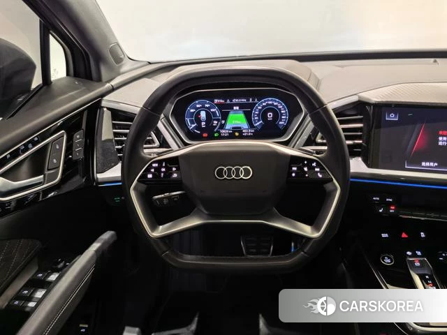 Audi Q4 e-tron 2023 Темно-серый из Китая, фото 3