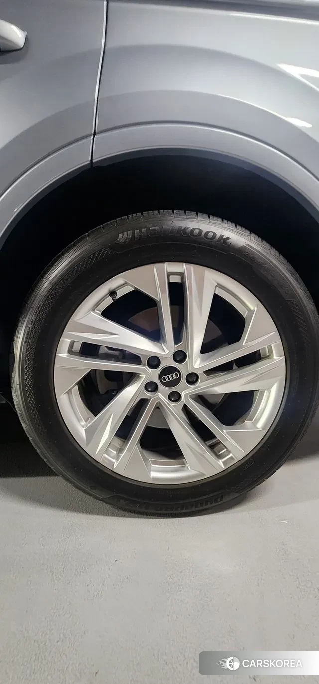 Audi Q7 (4M) 2021 Серебряный из Кореи, фото 3