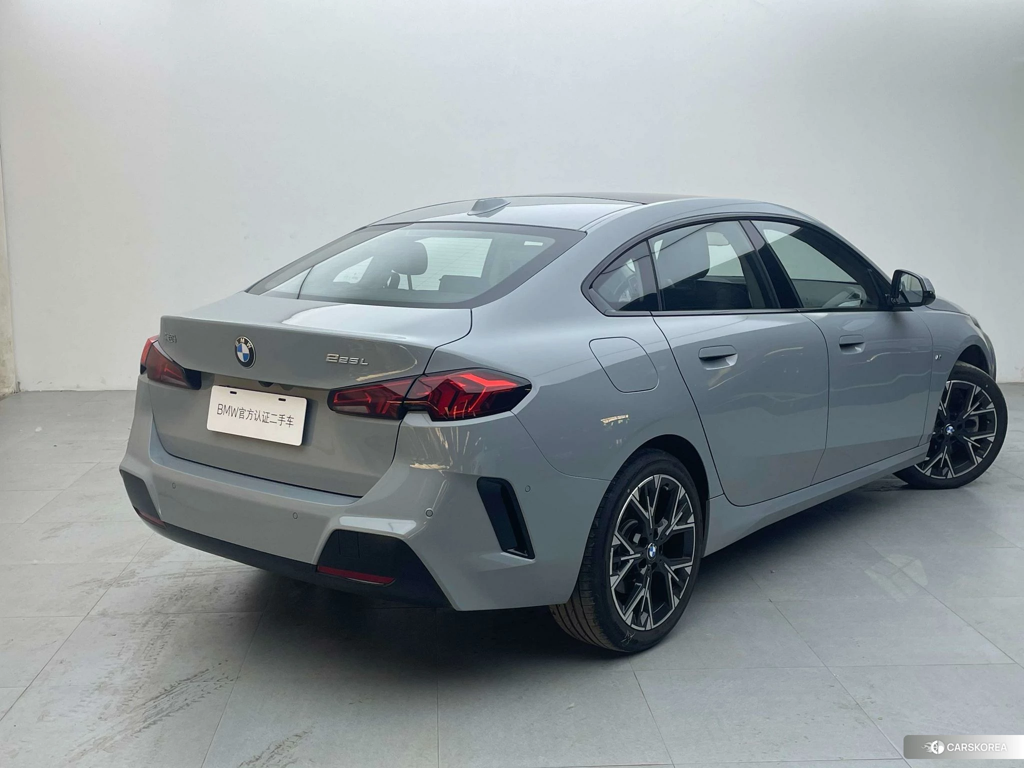 BMW 2 series 2025 Серебристо-серый из Китая, фото 3