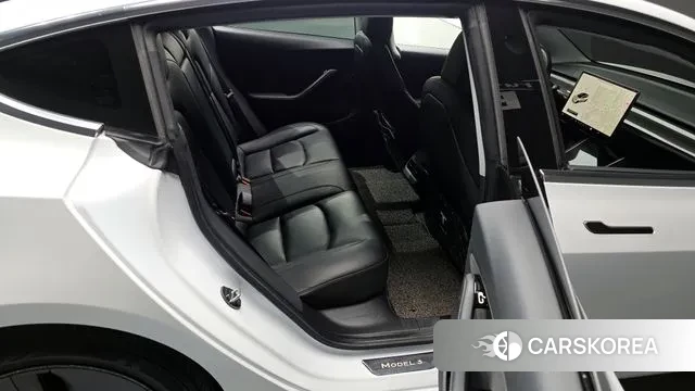 Tesla Model 3 2020 Белый из Кореи, фото 3