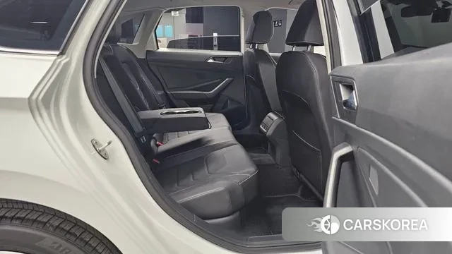 Volkswagen 7th Generation of Jetta 2024 Белый из Кореи, фото 3