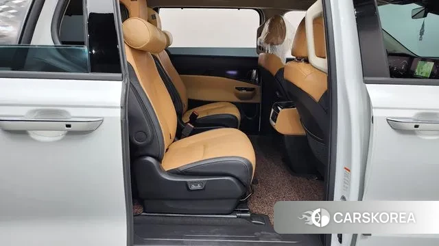 Kia Carnival 4th generation 2023 Белый из Кореи, фото 3