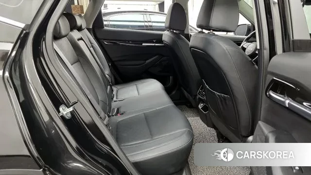 Kia Seltos 2022 Черный из Кореи, фото 3