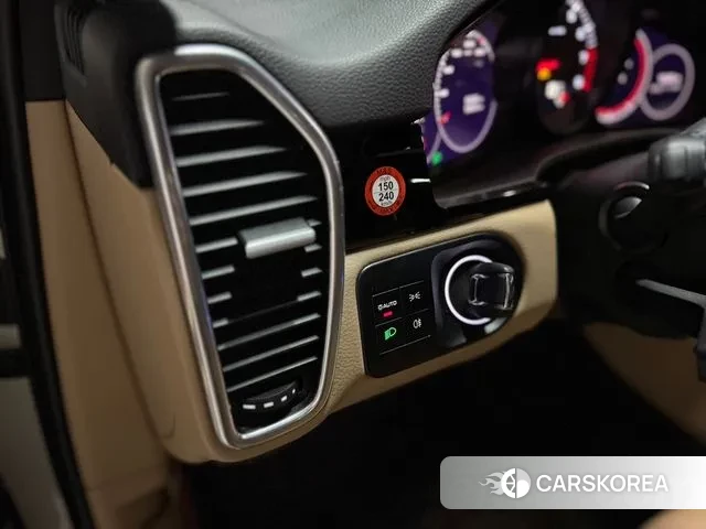 Porsche Cayenne (PO536) 2022 Жемчужный цвет из Кореи, фото 3