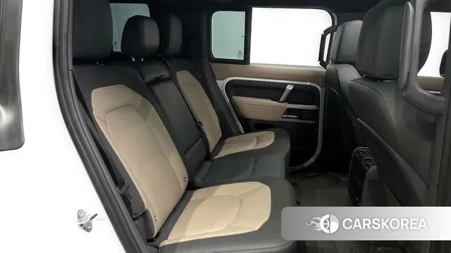 Land Rover Defender (L663) 2023 Белый из Кореи, фото 3