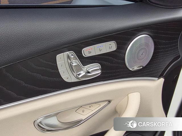 Mercedes-Benz E-Class W213 2018 Белый из Кореи, фото 3