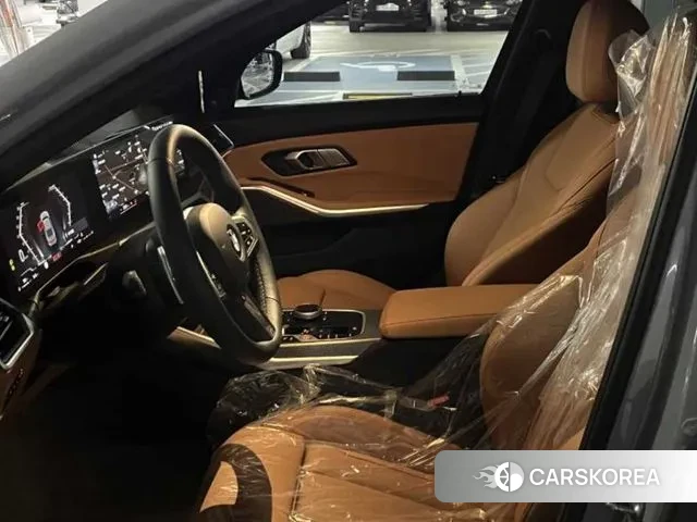 BMW 3 Series (G20) 2024 Серебристо-серый из Кореи, фото 3