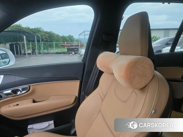 Volvo XC90 second Generation 2023 Белый из Кореи, фото 3