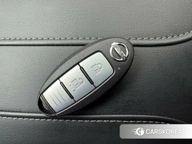 Nissan Qijun 2025 Черный из Китая, фото 3