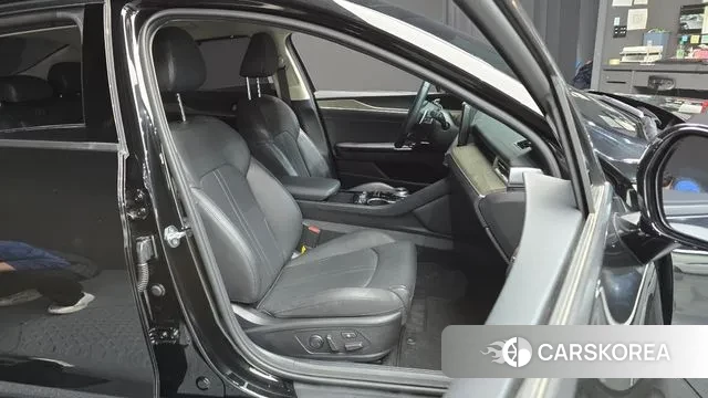 Kia K5 Hybrid 3rd Generation 2023 Черный из Кореи, фото 3