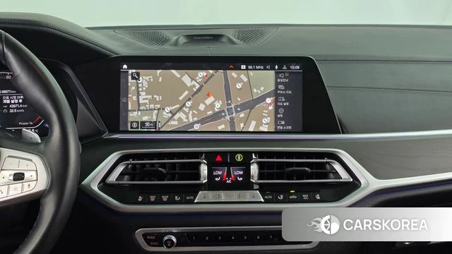 BMW X7 (G07) 2021 Белый из Кореи, фото 3