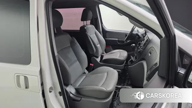 Hyundai The New Grand Starex 2018 Белый из Кореи, фото 3