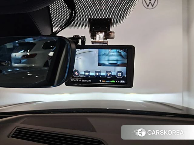Volkswagen Touareg 3rd generation 2024 Коричневый из Кореи, фото 3
