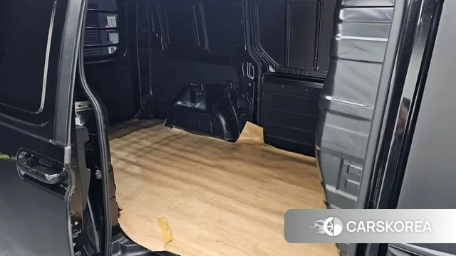 Hyundai Staria 2022 Черный из Кореи, фото 3