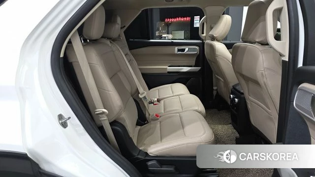 Ford Explorer 6th Generation 2021 Белый из Кореи, фото 3