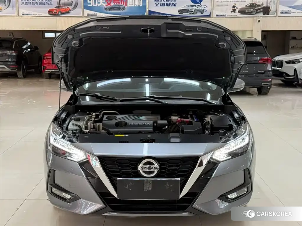 Nissan Sylphy 2022 Silver/gray из Китая, фото 3