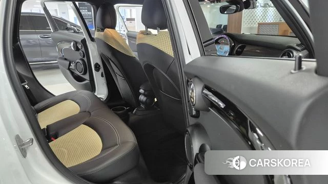 Mini Cooper S 2023 Белый из Кореи, фото 3