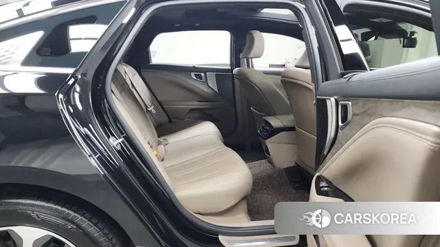 Kia K8 Hybrid 2022 Черный из Кореи, фото 3