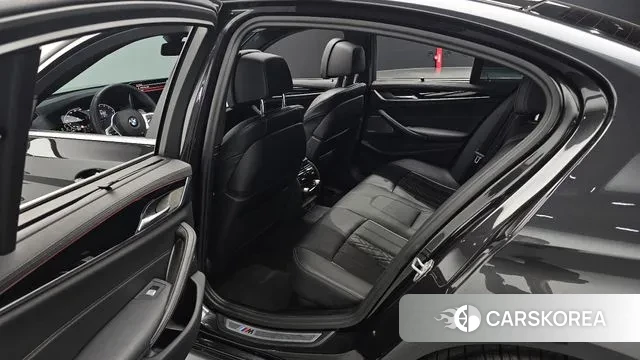 BMW 5 Series (G30) 2023 Серый из Кореи, фото 3