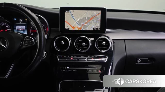 Mercedes-Benz C-Class W205 2018 Белый из Кореи, фото 3
