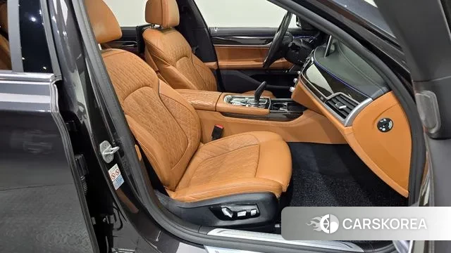 BMW 7 Series (G11) 2020 Белый из Кореи, фото 3