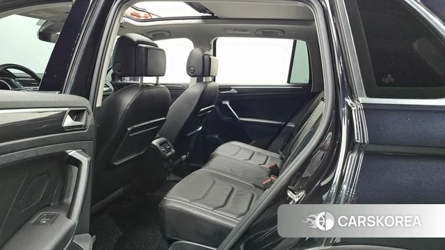 Volkswagen Tiguan second Generation 2019 Черный из Кореи, фото 3