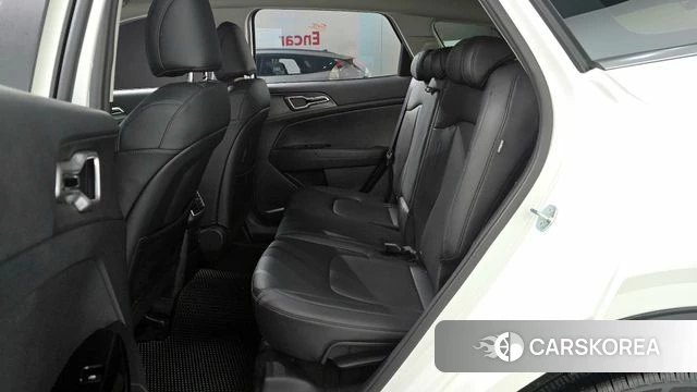 Kia Sportage 5th Generation 2023 Белый из Кореи, фото 3