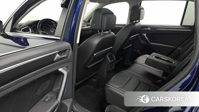 Volkswagen Tiguan second Generation 2019 Синий из Кореи, фото 3