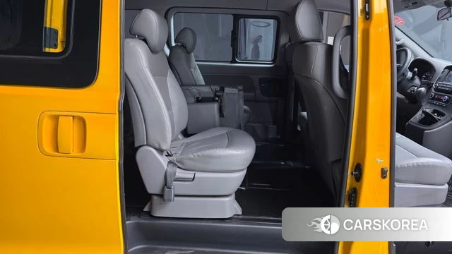 Hyundai The New Grand Starex 2018 Желтый из Кореи, фото 3