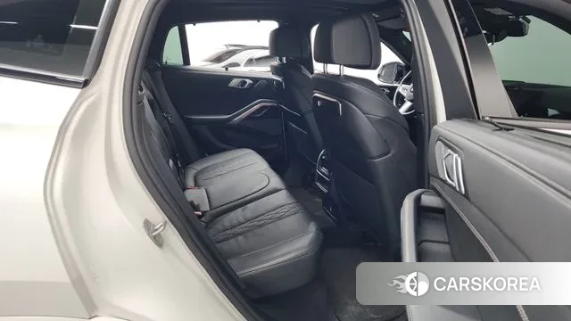 BMW X6 (G06) 2023 Белый из Кореи, фото 3