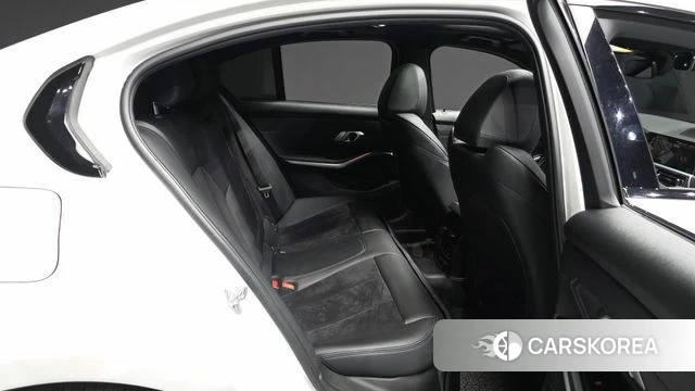BMW 3 Series (G20) 2019 Белый из Кореи, фото 3