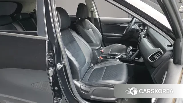 Kia Seltos 2021 Черный из Кореи, фото 3