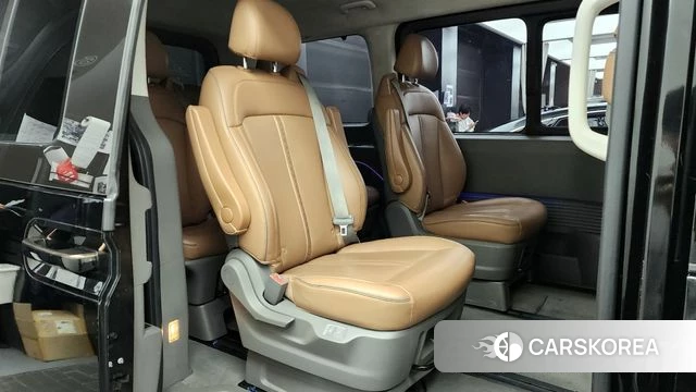 Hyundai Staria 2022 Черный из Кореи, фото 3