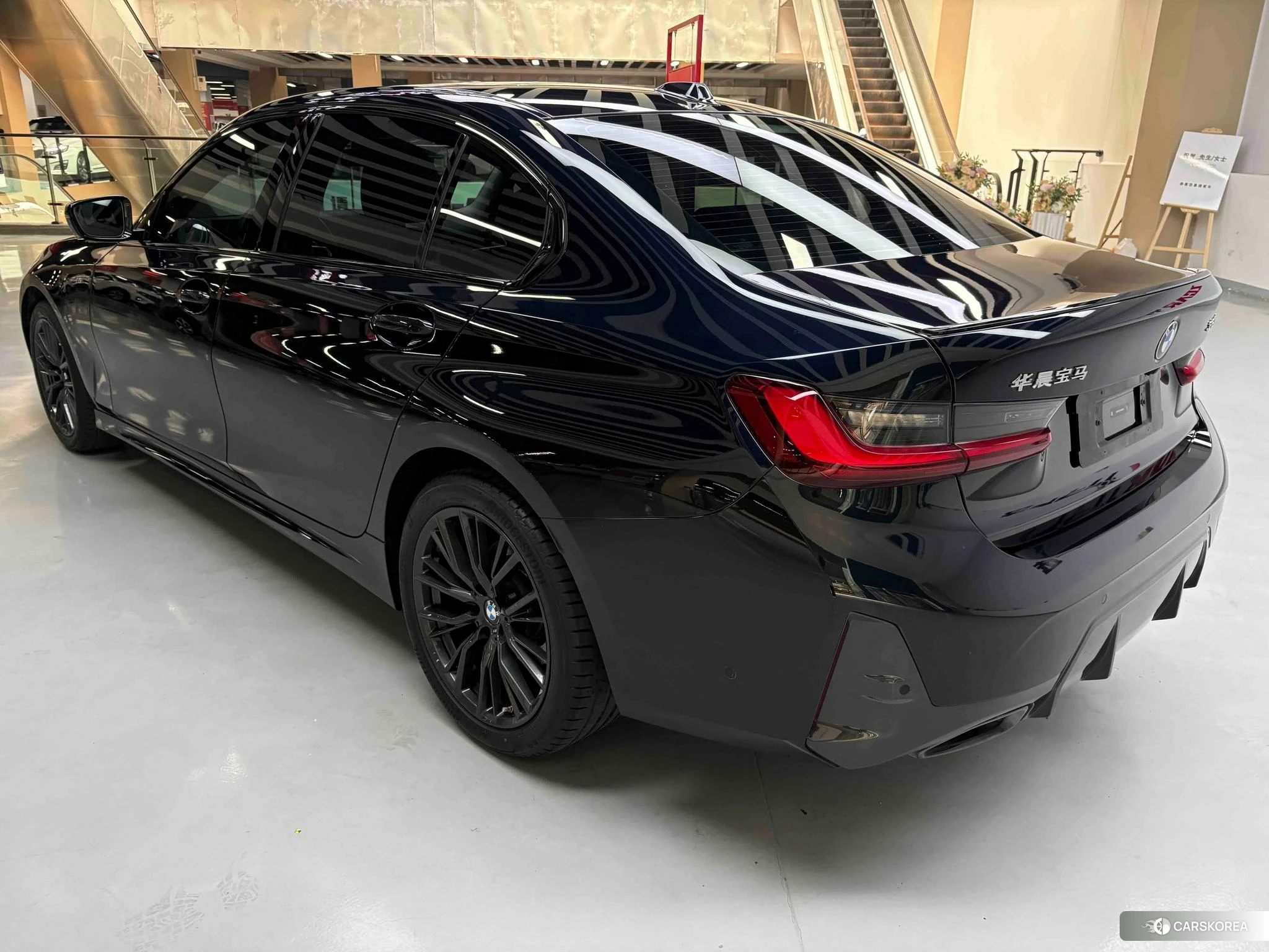 BMW 3 series 2022 Черный из Китая, фото 3