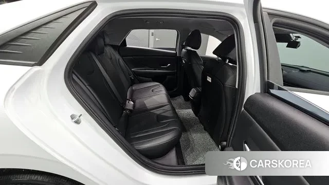 Hyundai Avante (CN7) 2022 Белый из Кореи, фото 3