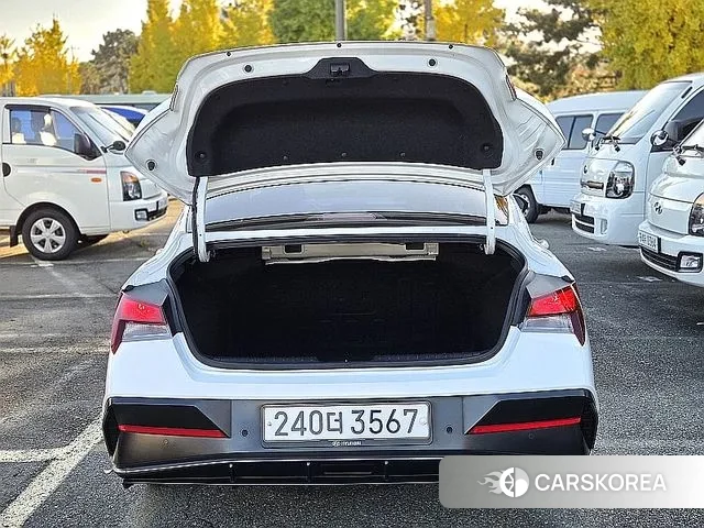 Hyundai The New Avante (CN7) 2023 Белый из Кореи, фото 3