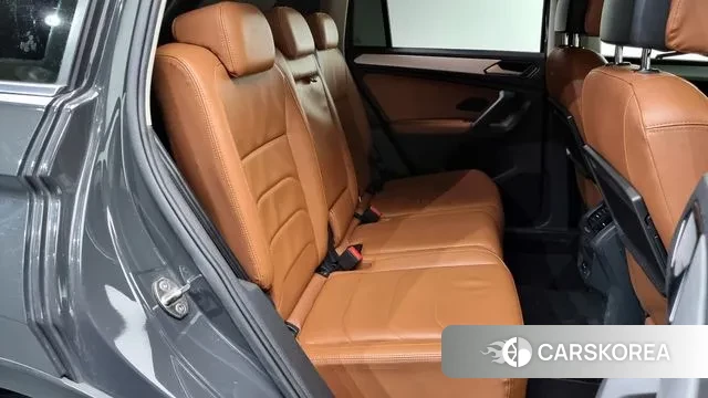 Volkswagen Tiguan second Generation 2018 Серый из Кореи, фото 3