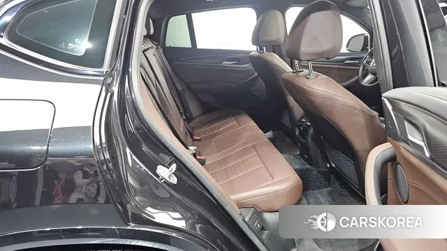 BMW X4 (G02) 2023 Черный из Кореи, фото 3