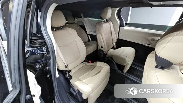 Toyota Sienna 4th Generation 2021 Черный двухцветный из Кореи, фото 3