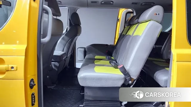 Hyundai The New Grand Starex 2021 Желтый из Кореи, фото 3