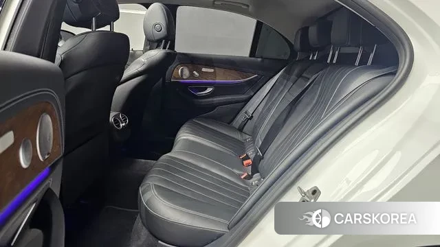 Mercedes-Benz E-Class W213 2020 Белый из Кореи, фото 3